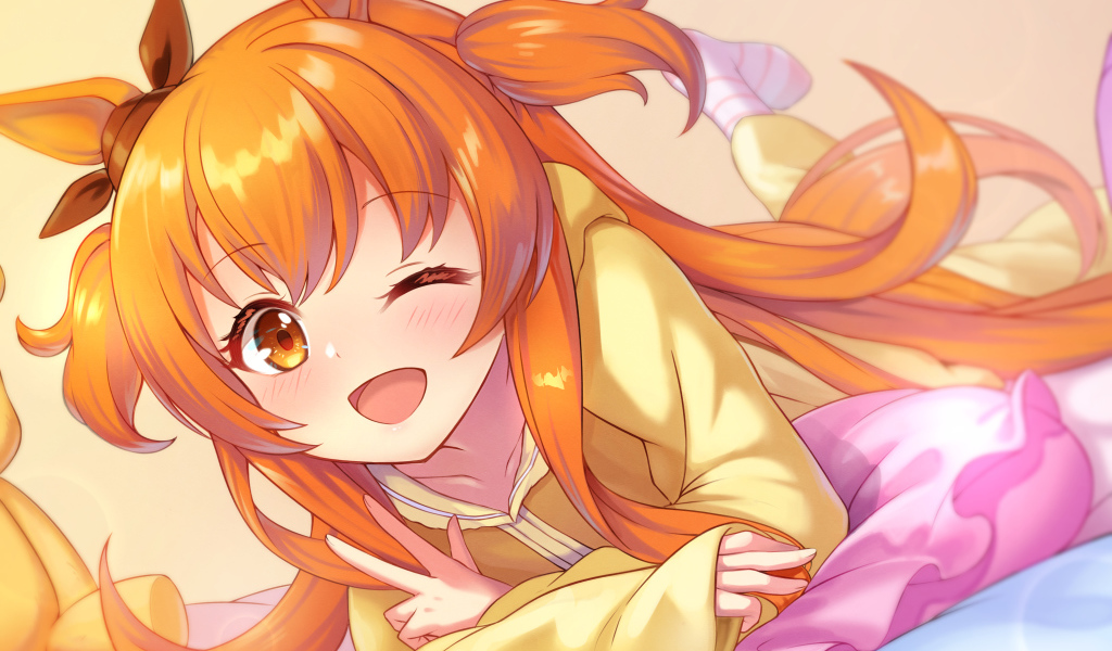 Яркая рыжеволосая девушка аниме  Uma Musume: Pretty Derby