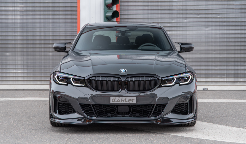 Автомобиль BMW M340i XDrive DÄHLer, 2021 года вид спереди