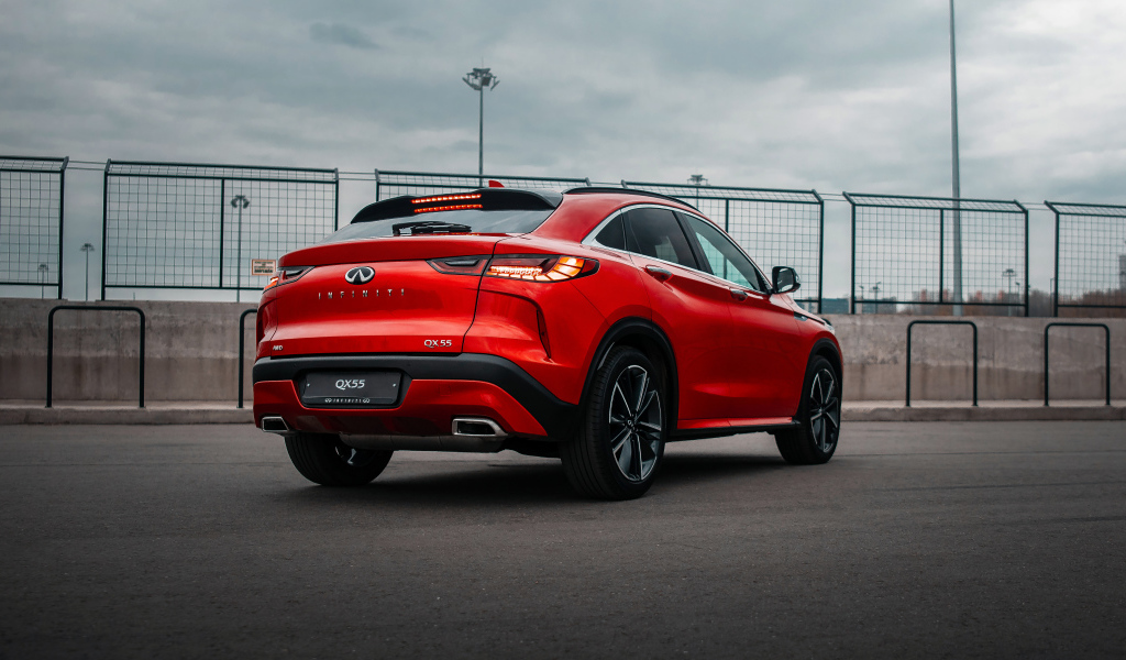 Внедорожник Infiniti QX55 AWD 2021 года вид сзади