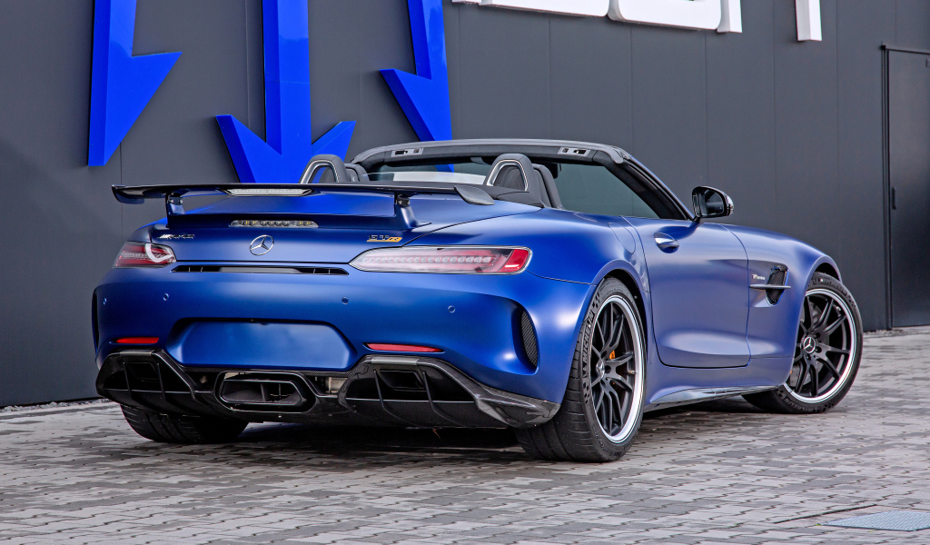 Синий мерседес Posaidon RS 830+ Roadster 2021 года 