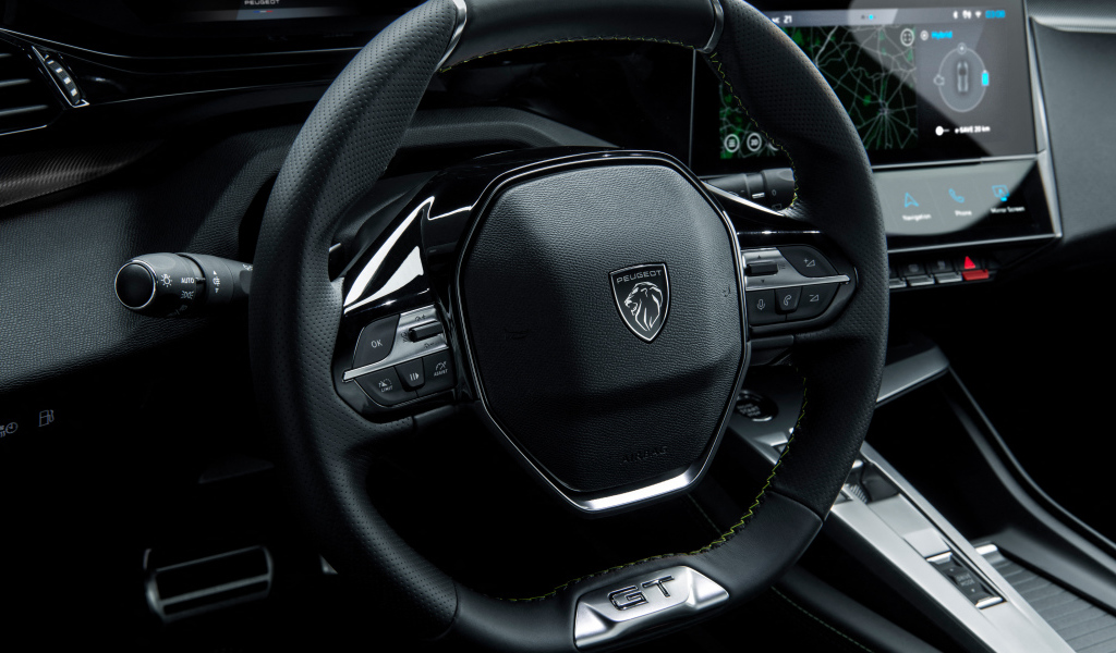 Черный кожаный руль автомобиля Peugeot 308, 2021 года