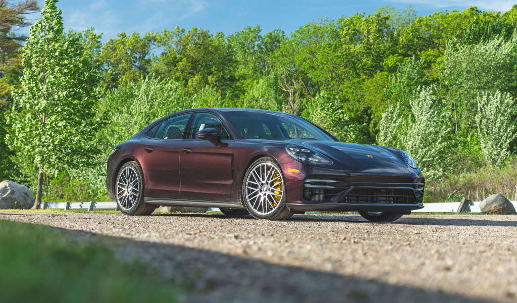Коричневый Porsche Panamera Turbo S, 2021 года
