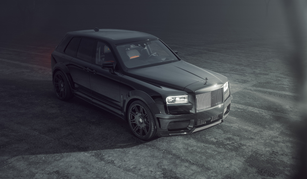 Внедорожник  Rolls-Royce Cullinan Black Badge 2021 года