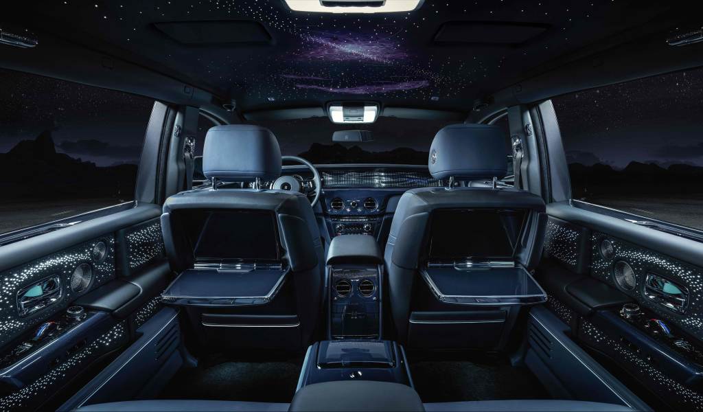 Салон автомобиля Rolls-Royce Phantom EWB Tempus Collection 2021 года