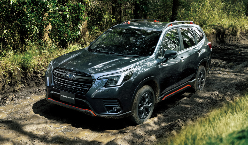 Большой внедорожник Subaru Forester X-Break 2021 года