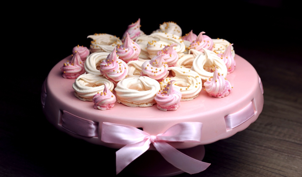 Розовая подставка для зефира с розовой лентой