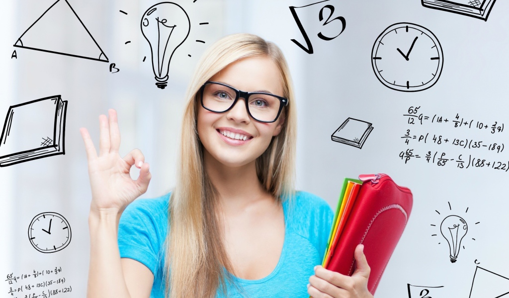 Красивая девушка ученица в очках 