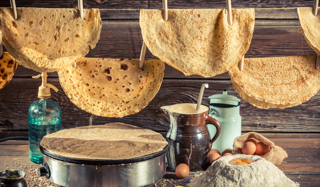 Заготовка блинов на Масленицу