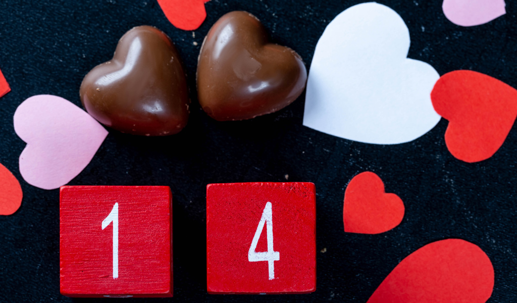 Кубики и шоколадные конфеты на 14 февраля День Святого Валентина 