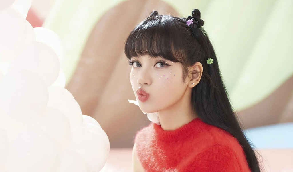 Тайская певица Лалиса Манобан