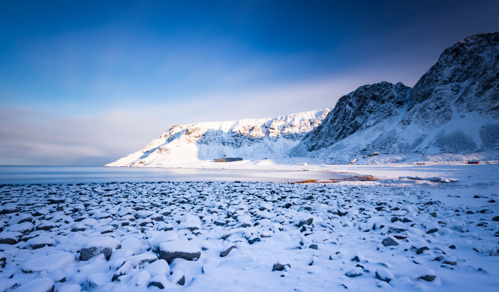 Заснеженные Лофотенские острова, Норвегия 