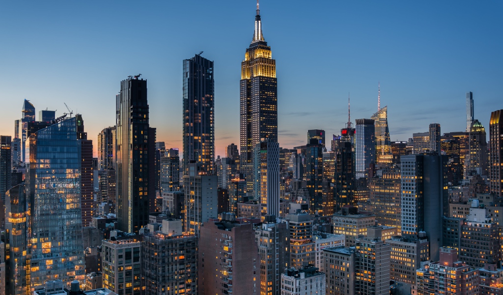 Красивые высокие небоскребы города Манхэттен, США