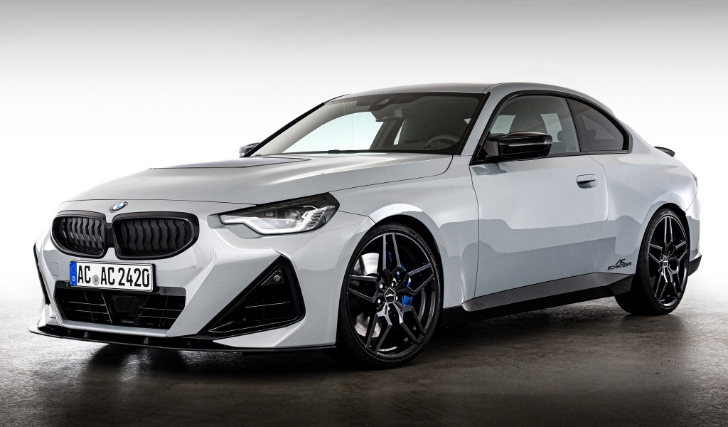 Серебристый автомобиль AC Schnitzer ACS2 4.0i