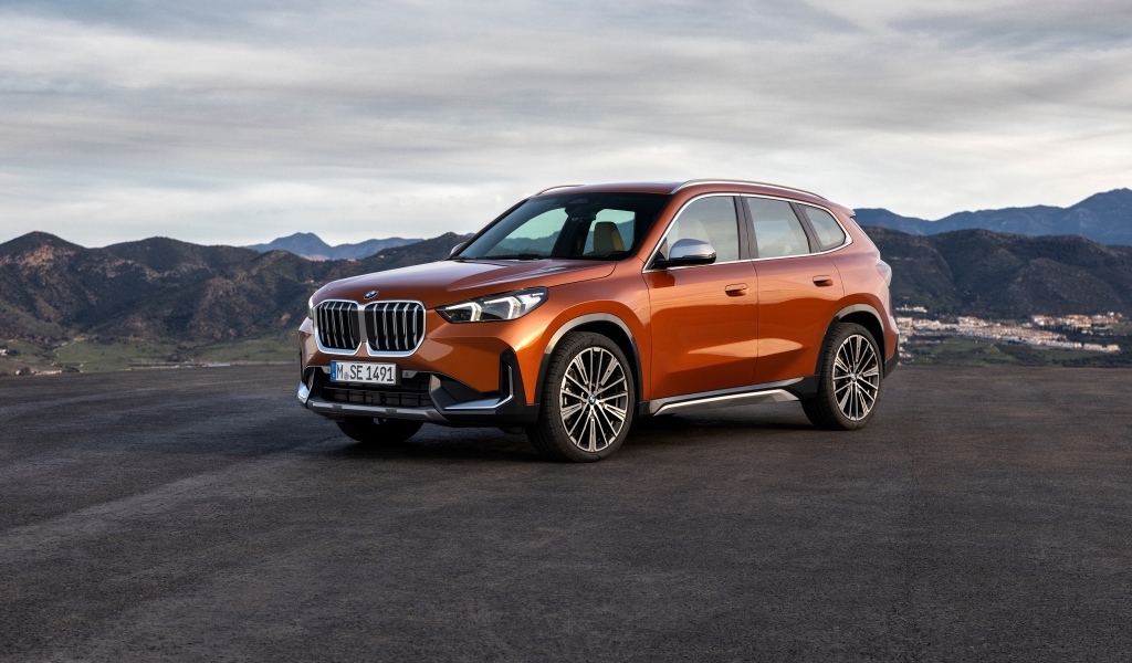 Внедорожник BMW X1 XDrive23i 2022 года