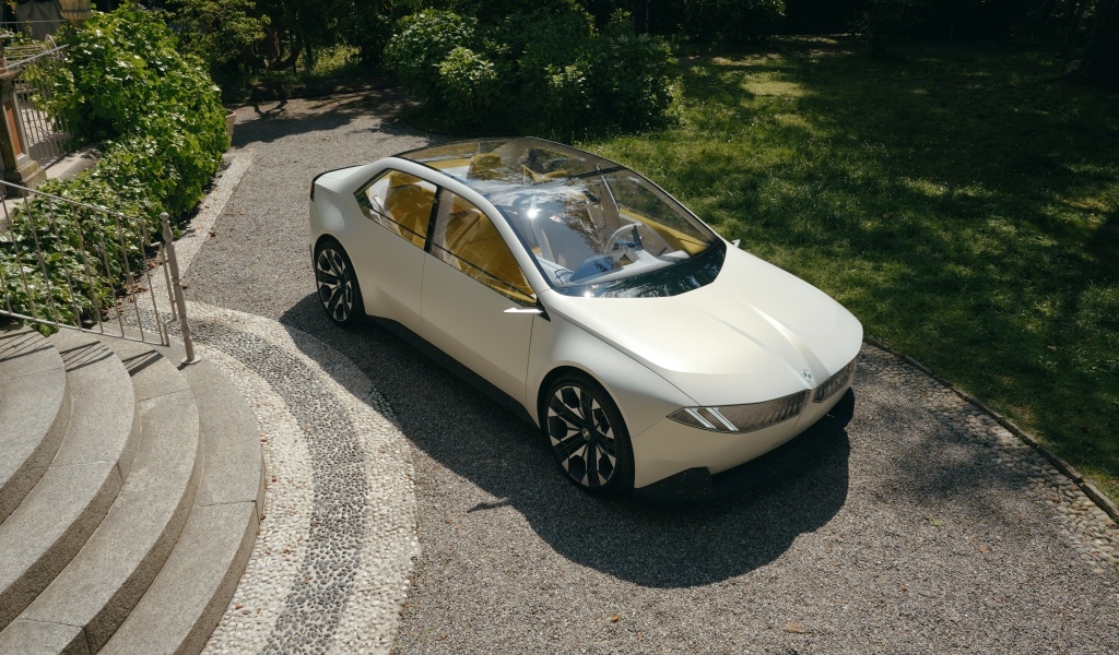 Вид сверху на новый автомобиль BMW Vision Neue Klasse