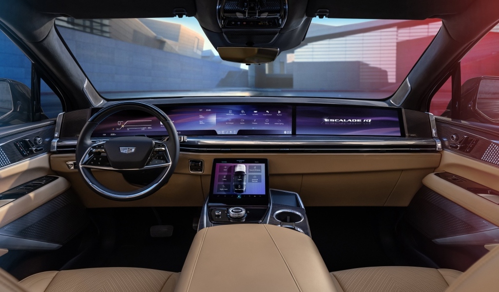 Салон автомобиля Cadillac Escalade IQ Sport 2025 года