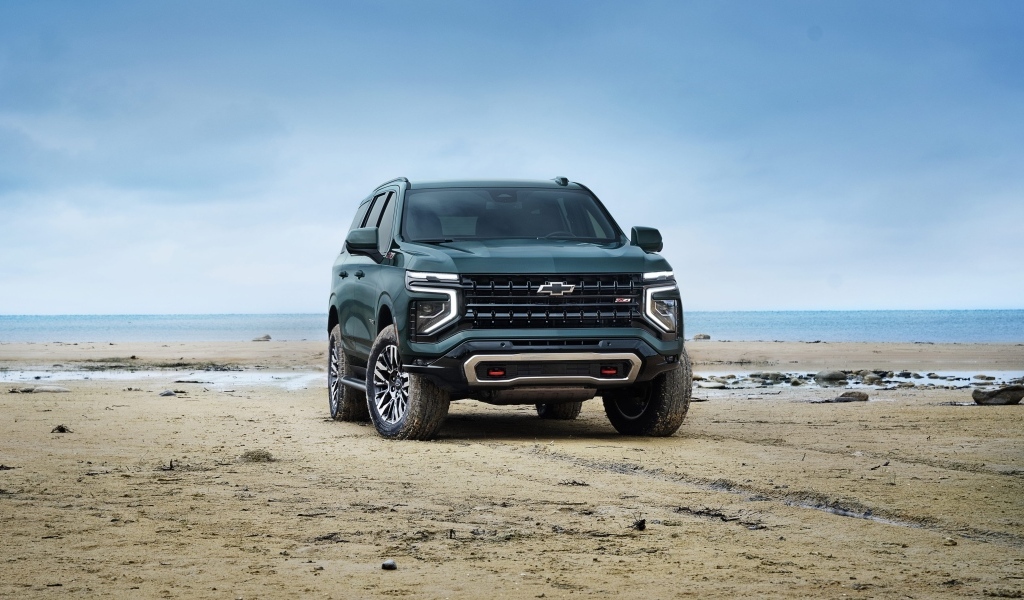 Большой внедорожник Chevrolet Tahoe Z71 2025 года