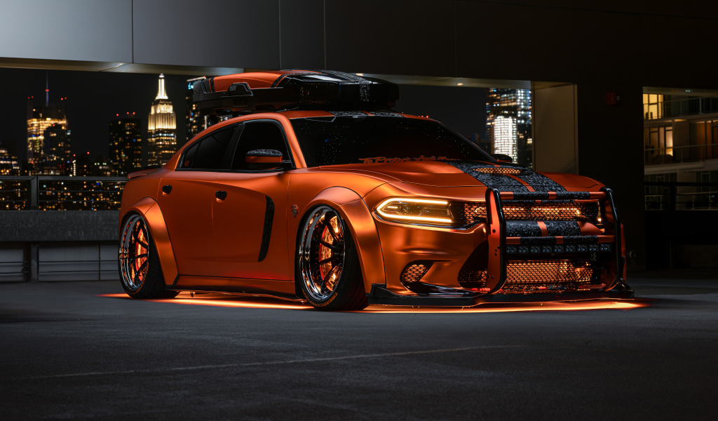 Стильный блестящий автомобиль Dodge Charger