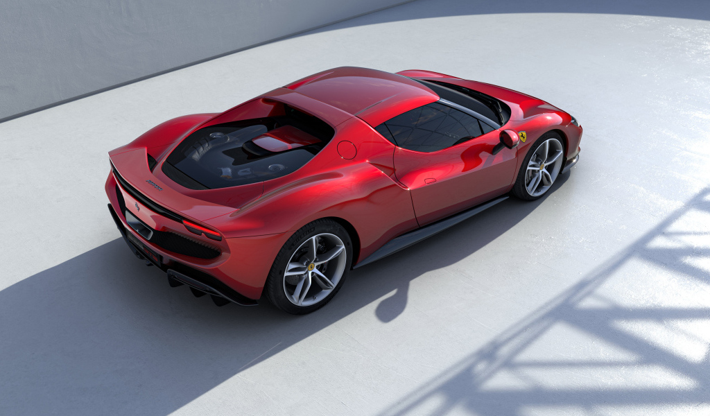 Автомобиль Ferrari 296 GTB 2022 года вид сверху