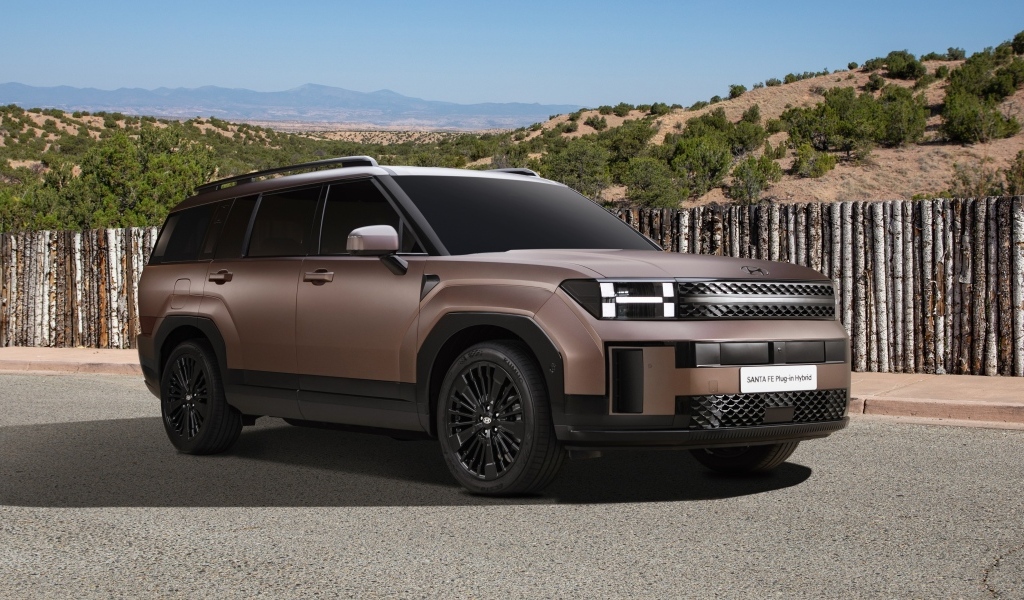 Внедорожник Hyundai Santa Fe Plug-In Hybrid 2023 года