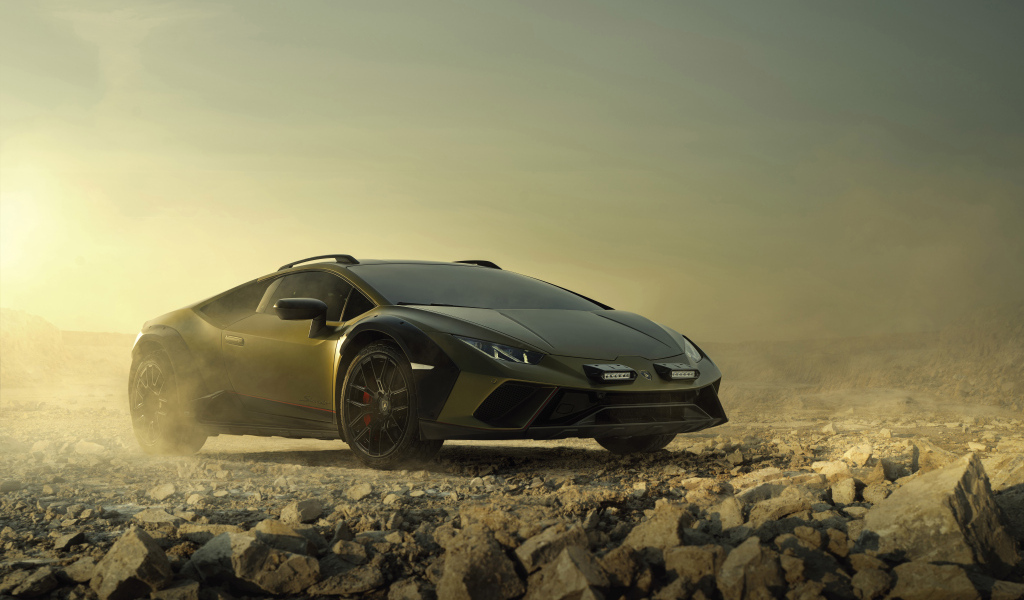 Автомобиль Lamborghini Huracan Sterrato 2023 года