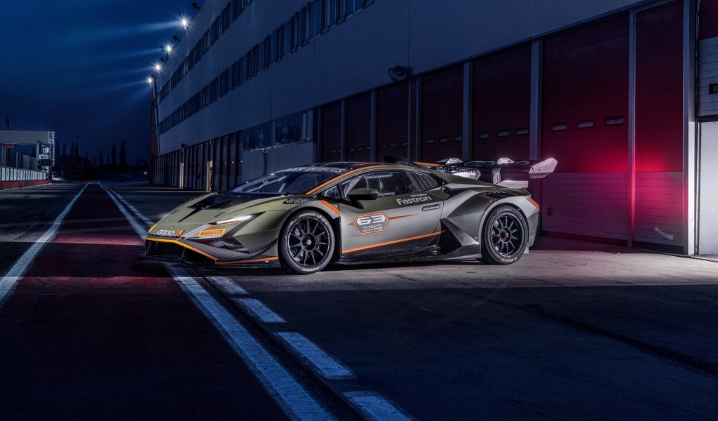 Быстрый автомобиль Lamborghini Huracán Super Trofeo EVO2