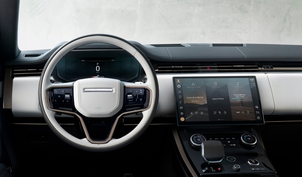 Салон автомобиля Range Rover Sport PHEV