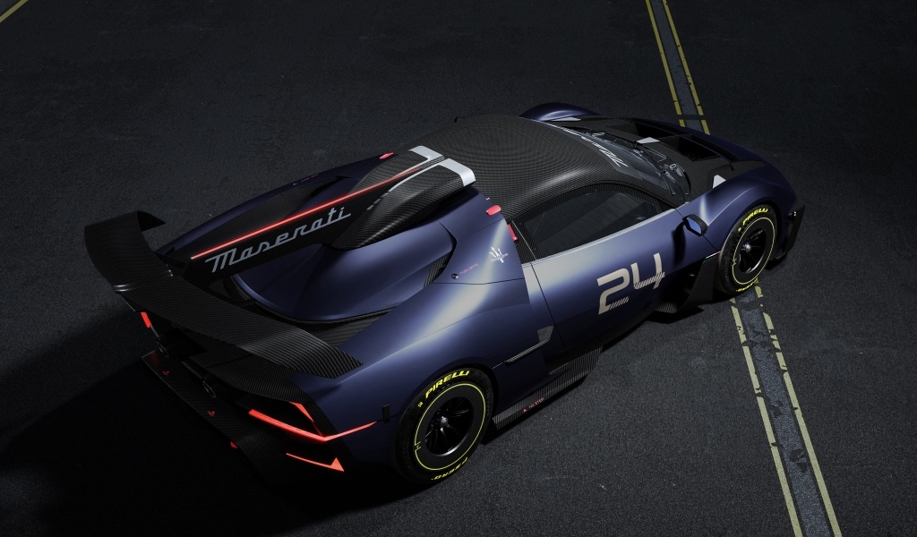 Вид сверху на автомобиль Maserati MCXtrema 2024 года
