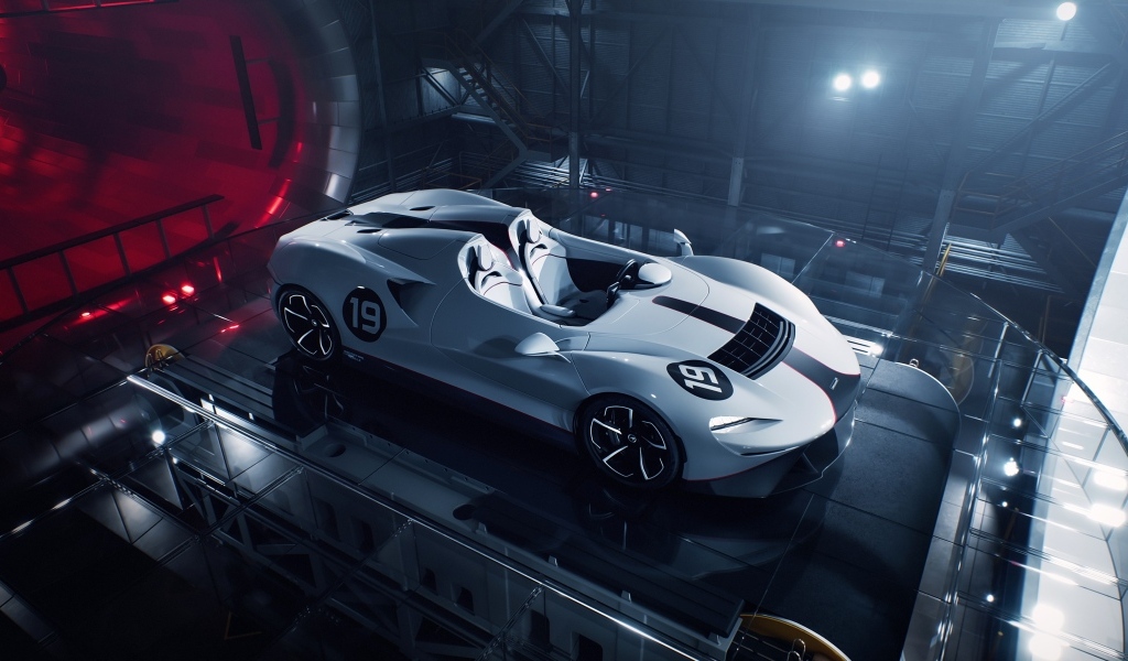 Красивый спортивный автомобиль McLaren Elva