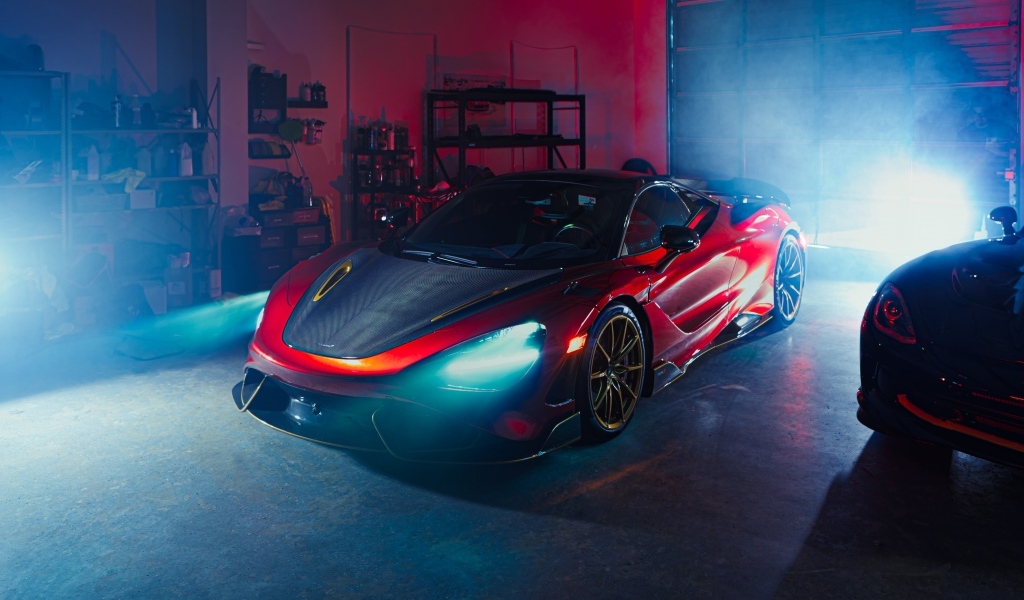 Быстрый автомобиль McLaren 765LT Spider