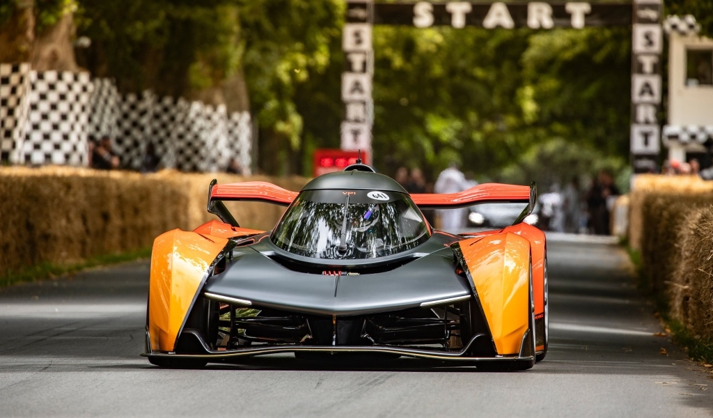 Гоночный спорткар McLaren Solus GT