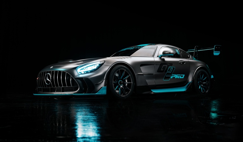 Презентация автомобиля Mercedes-AMG GT2 PRO
