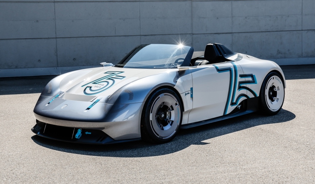 Красивый спортивный автомобиль Porsche Vision 357 Speedster