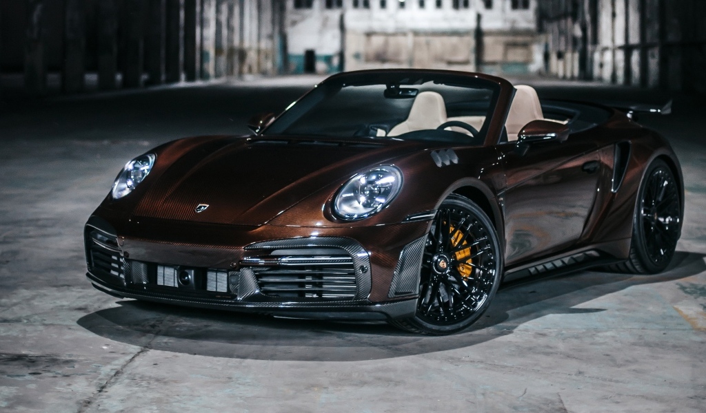 Коричневый кабриолет Porsche 911 Turbo S Stinger GTR