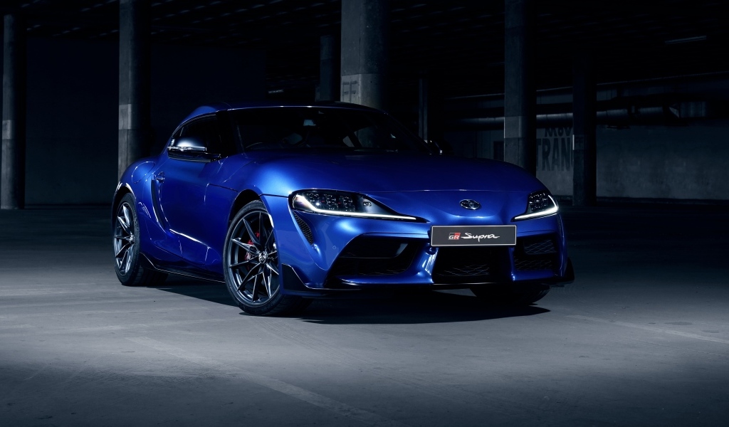 Синий автомобиль Toyota GR Supra 3.0 MT 2023  года