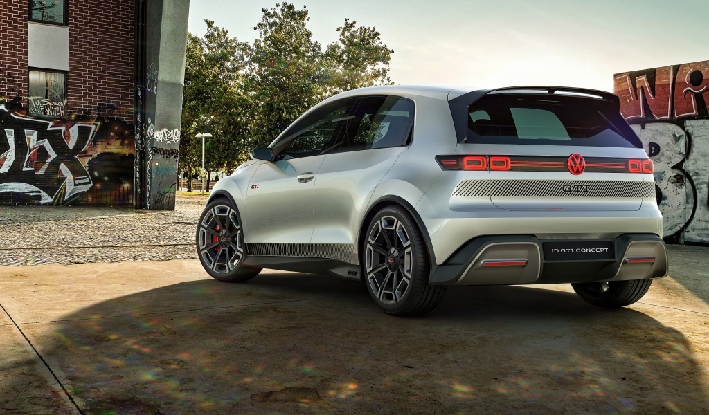 Автомобиль Volkswagen ID. GTI Concept 2023 года вид сзади