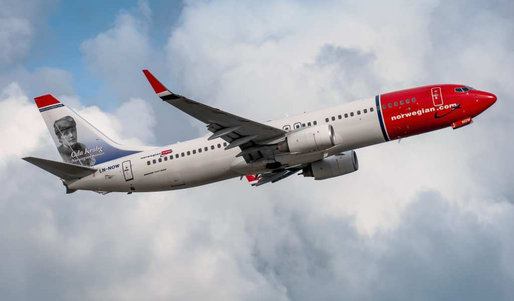 Пассажирский боинг 737-800W,  компании Norwegian Air