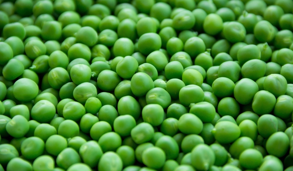Зерна зеленого горошка крупным планом