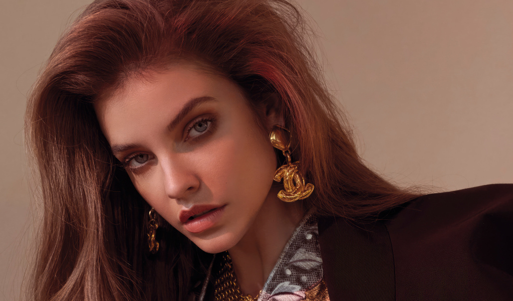 Красивые глаза у модели Барбара Палвин