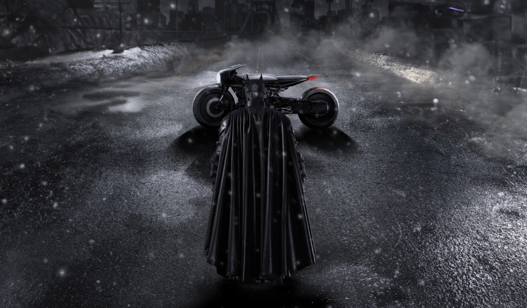 Бэтмен в черном плаще с мотоциклом