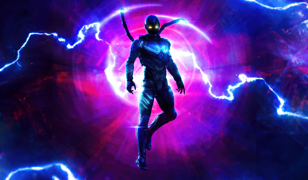 Супергерой Синий Жук на фоне молнии
