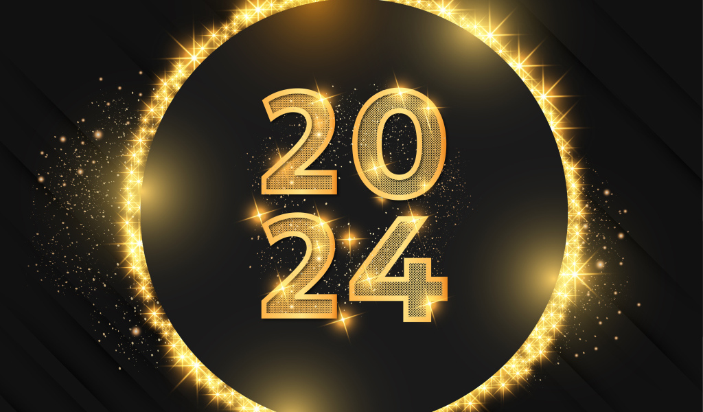 Красивый огненный шар на черном фоне на новый год 2024