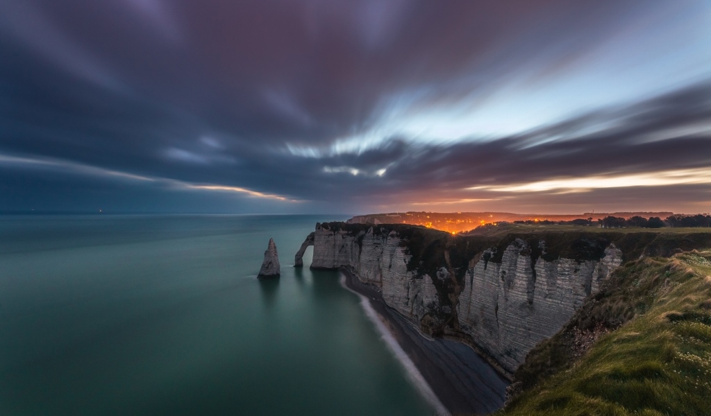 Крутой утес у моря, Австралия