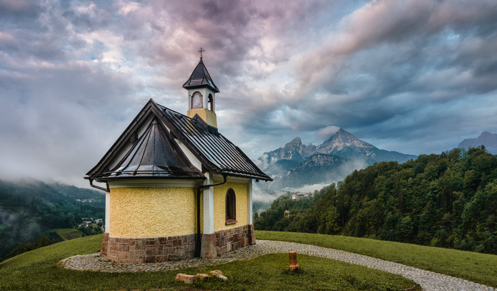 Часовня на вершине горы, Германия