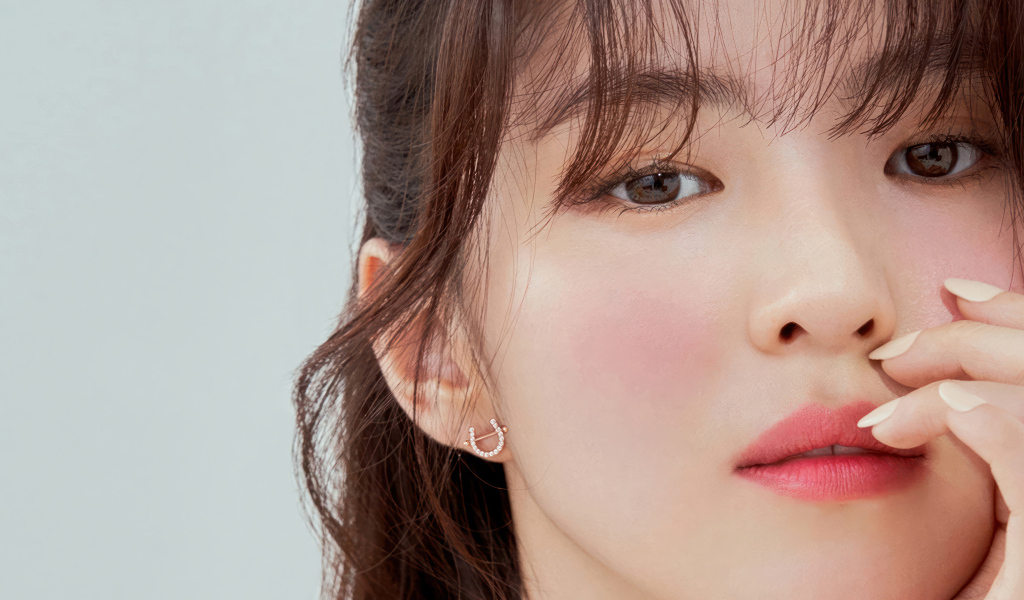 Лицо молодой актрисы Хан Со Хи