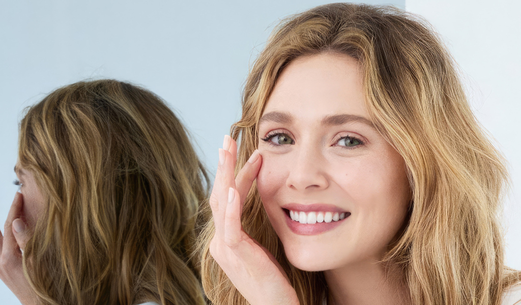 Нежная настоящая девушка актриса Элизабет Олсен