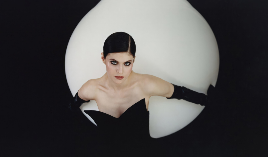 Эффектная американская актриса Александра Даддарио