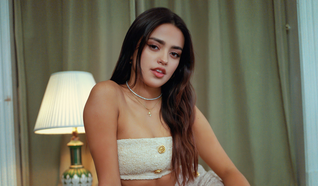 Молодая американская актриса Майя Рефико