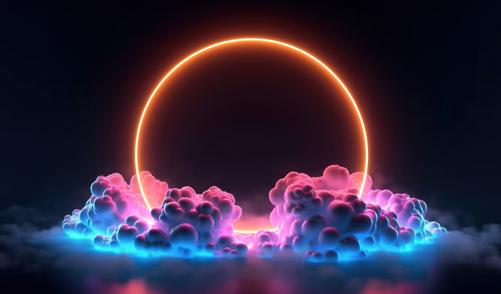 Яркий круг на черном фоне  с облаками