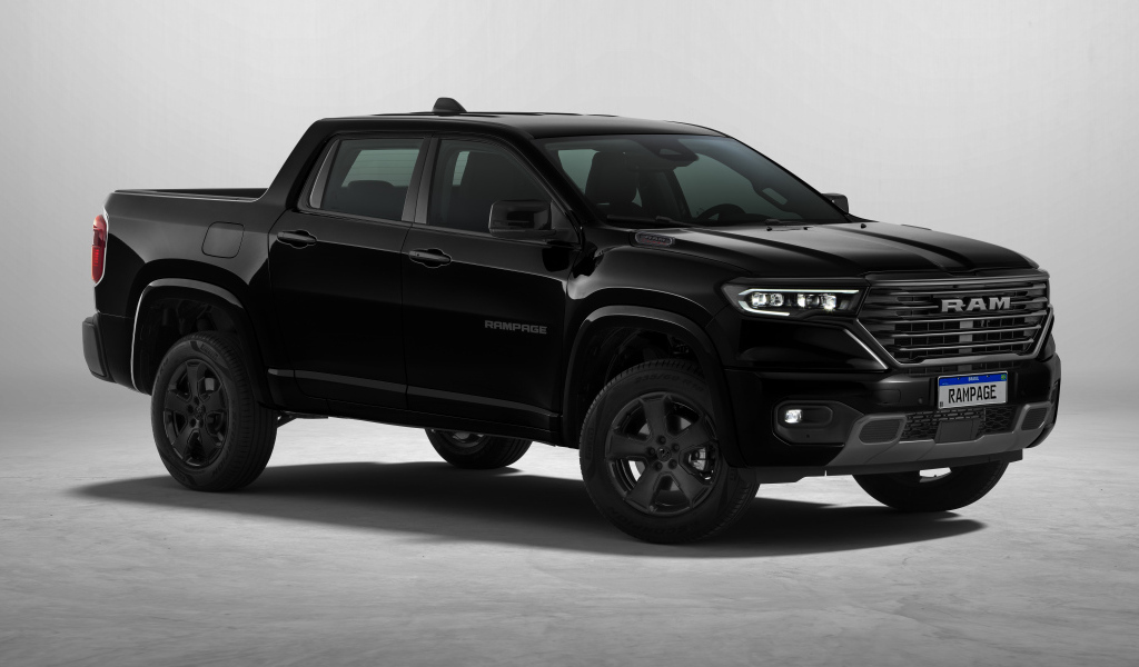 Большой автомобиль Ram Rampage Laramie Night Edition 2024 года